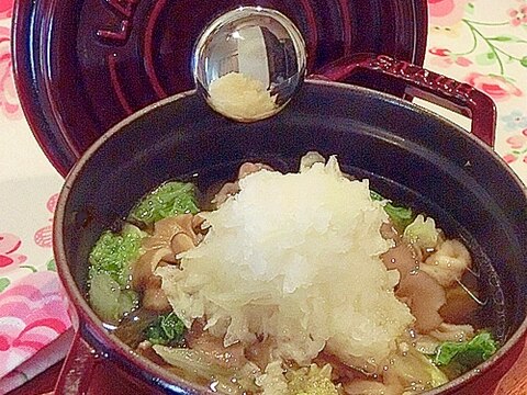 お一人様☆STAUBで豚バラミルフィーユみぞれ鍋♪